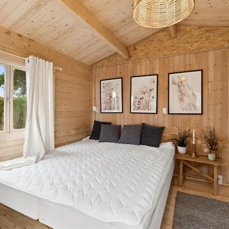 Marlies - 300m From The Sea By Interhome